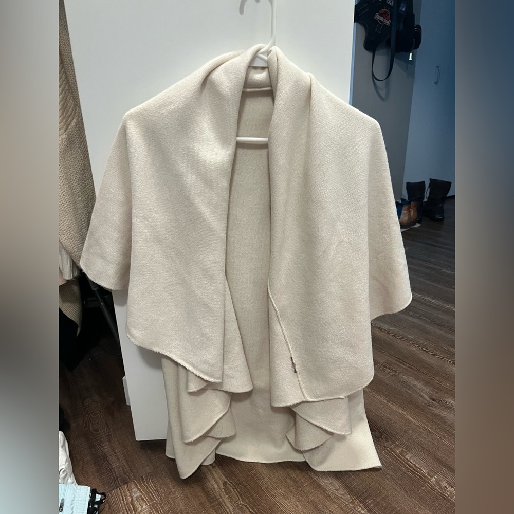 Sleeveless sweater